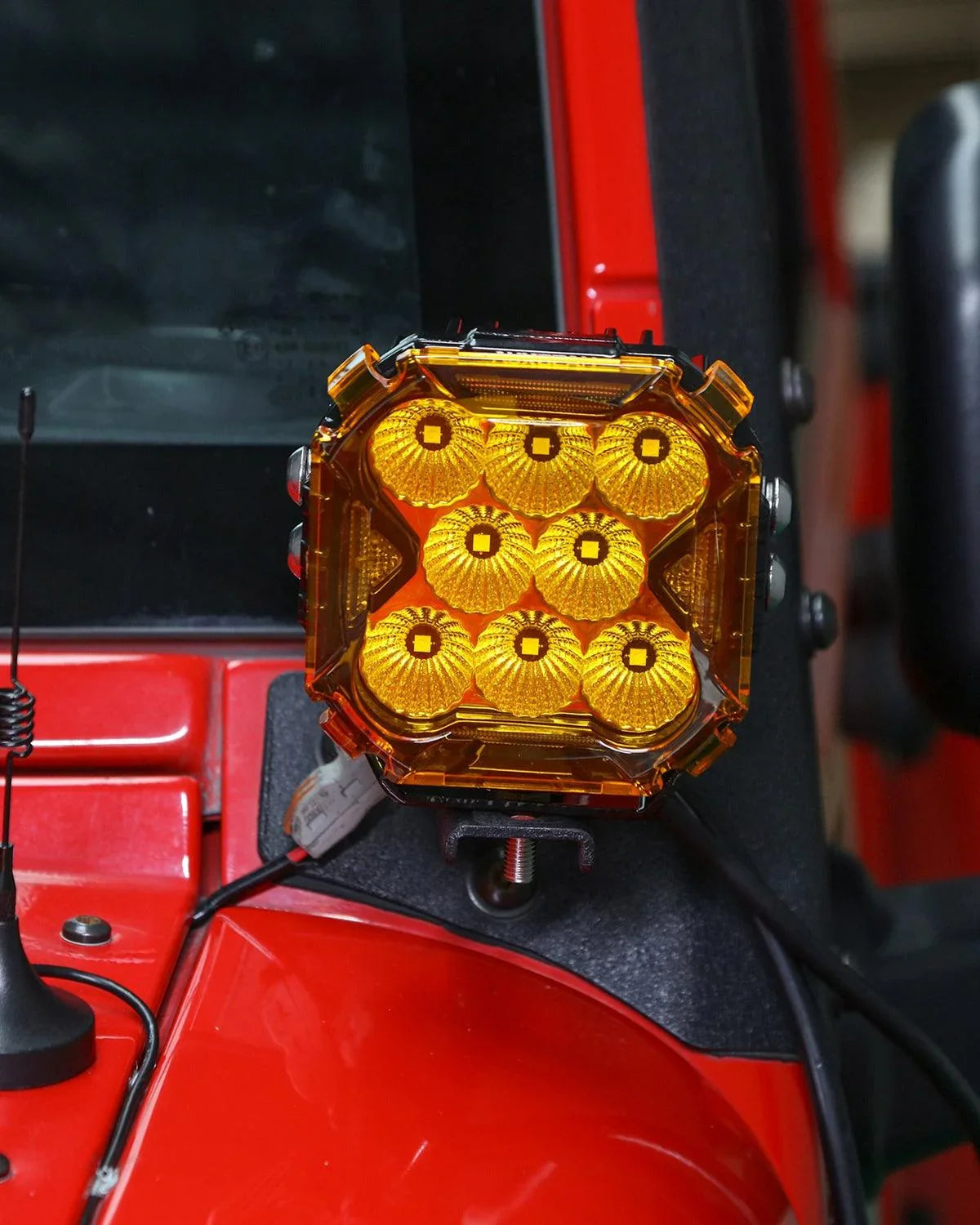 アレックス　ライトパネル（黄）　AREX CUBE-Z Series 4 Inch Flood LED Pod Lights Off Road Lights with White D